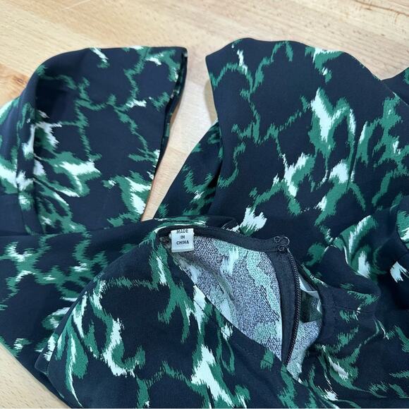 A.L.C Trixie Silk Dress Green Black Printed Bell Sleeve Mini A-Line size 0 - Picture 8 of 10